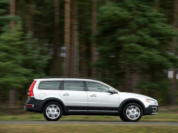Volvo XC70 Estate, Diesel, 2016, Silver