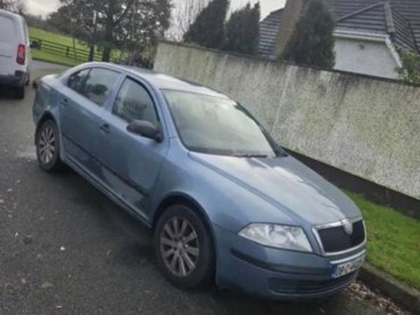 Skoda Octavia Hatchback, Petrol, 2008, Grey