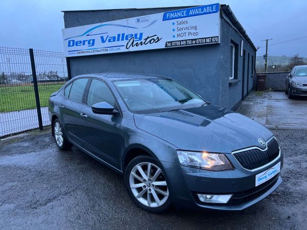 Skoda Octavia Hatchback, Diesel, 2014, Grey