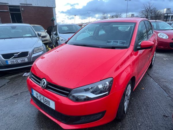 Volkswagen Polo Hatchback, Petrol, 2012, Red