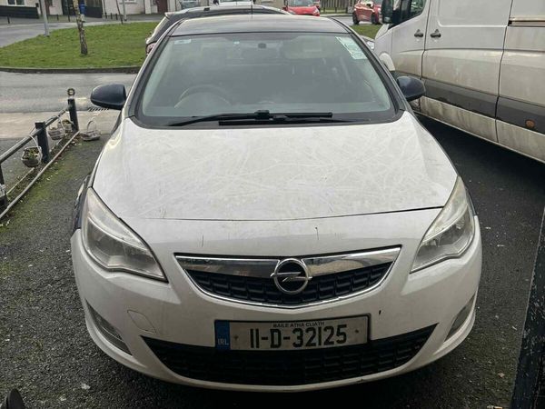 Opel Astra Hatchback, Diesel, 2011, Blue