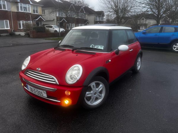 Mini Cooper Hatchback, Petrol, 2006, Red