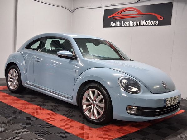 Volkswagen Beetle Hatchback, Petrol, 2013, Blue