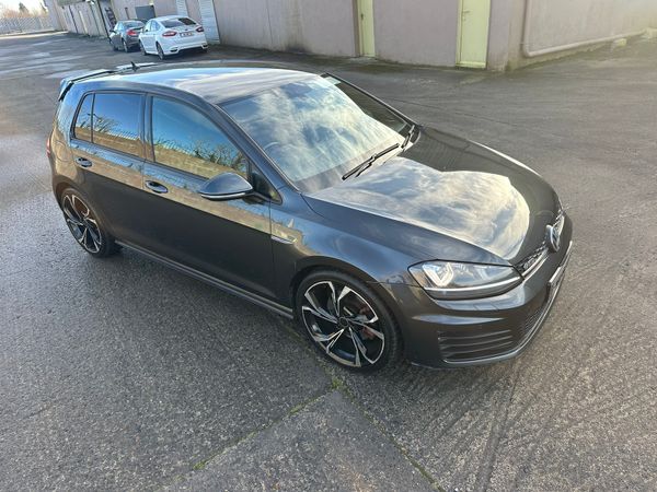 Volkswagen Golf Hatchback, Diesel, 2016, Grey