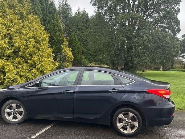 Hyundai i40 Saloon, Diesel, 2013, Blue