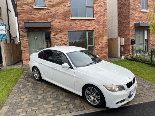 BMW 3-Series Saloon, Petrol, 2011, White