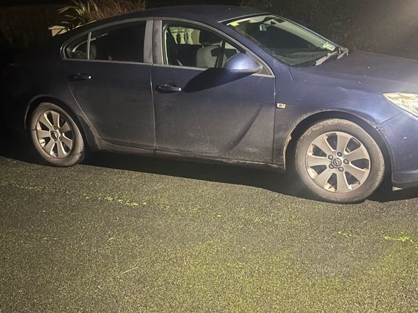 Opel Insignia Hatchback, Diesel, 2010, Blue