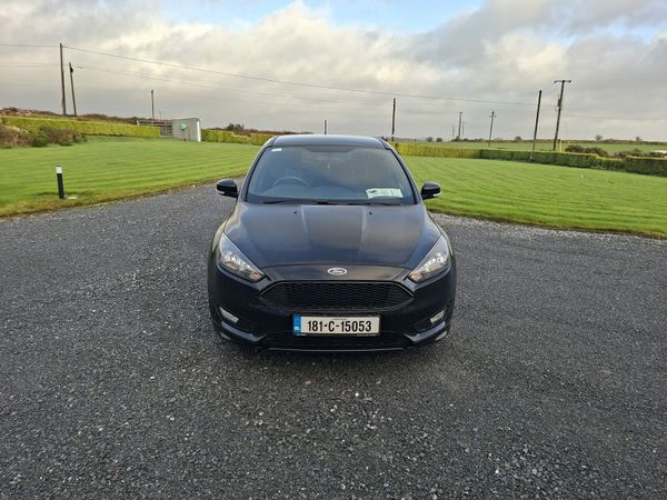 Ford Focus Hatchback, Petrol, 2018, Black
