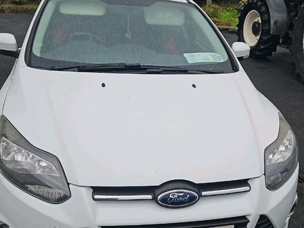 Ford Focus Hatchback, Diesel, 2011, White