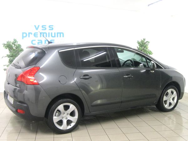 Peugeot 3008 MPV, Diesel, 2010, Grey