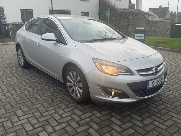 Opel Astra Saloon, Petrol, 2013, Silver