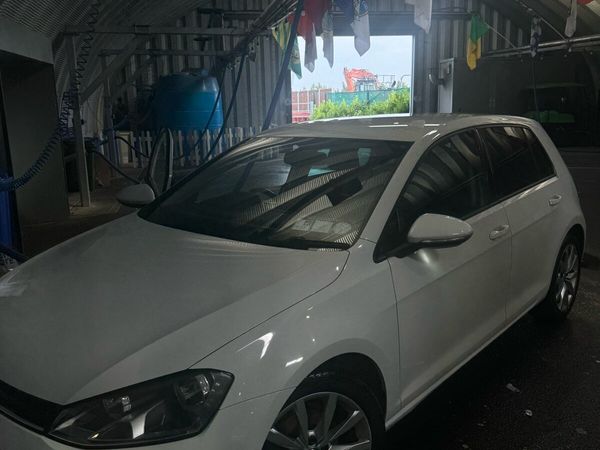 Volkswagen Golf Estate, Diesel, 2016, White