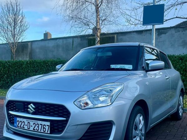 Suzuki Swift Hatchback, Petrol, 2022, Silver