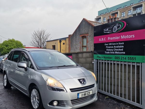 Peugeot 5008 MPV, Diesel, 2011, Grey