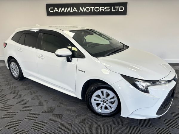 Toyota Corolla Estate, Petrol Hybrid, 2020, White