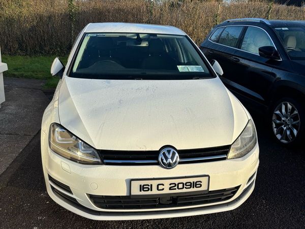 Volkswagen Golf Hatchback, Petrol, 2016, White