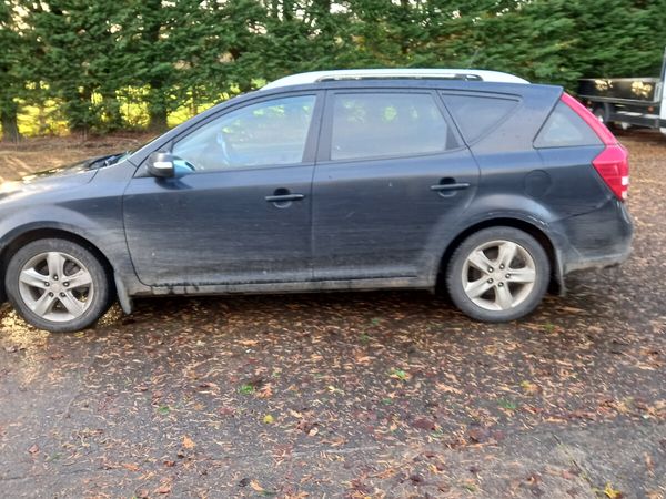 Kia Ceed MPV, Diesel, 2012, Black