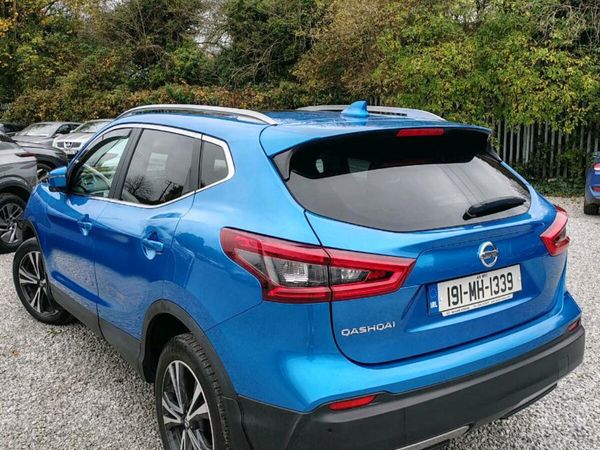 Nissan Qashqai MPV, Petrol, 2019, Blue