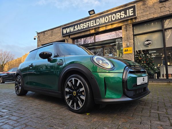Mini Cooper Hatchback, Electric, 2021, Green