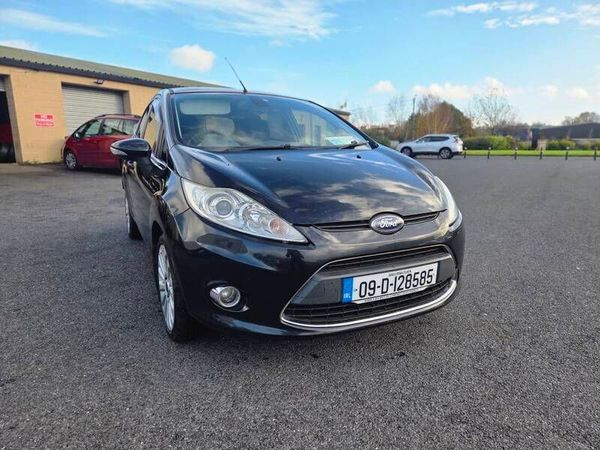 Ford Fiesta Hatchback, Diesel, 2009, Black