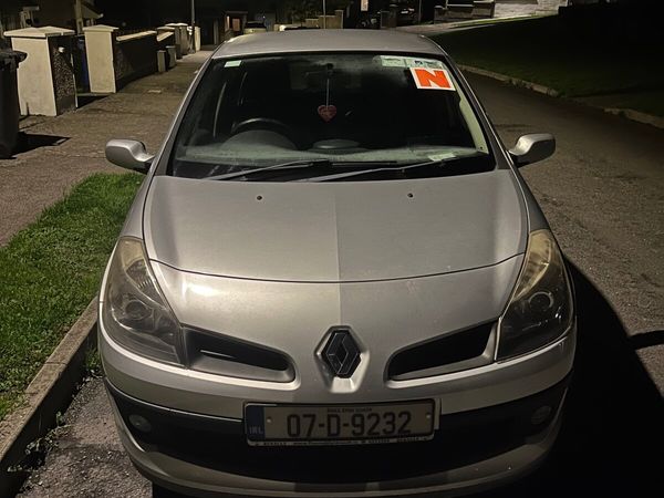 Renault Clio Hatchback, Petrol, 2007, Silver