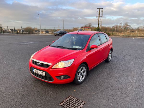 Ford Focus Hatchback, Diesel, 2010, Red