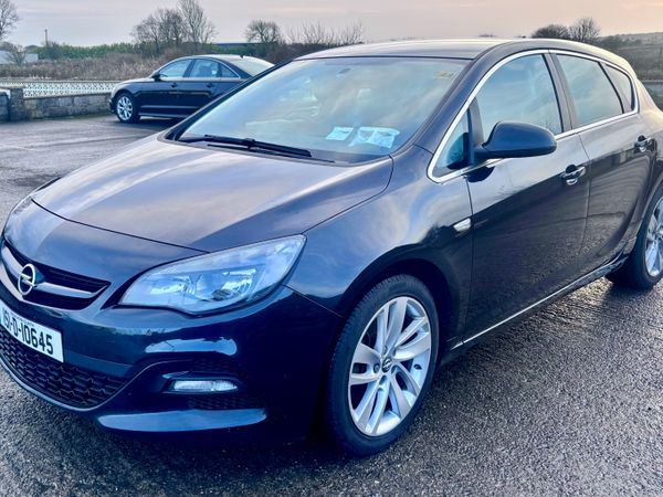 Opel Astra Hatchback, Diesel, 2015, Black