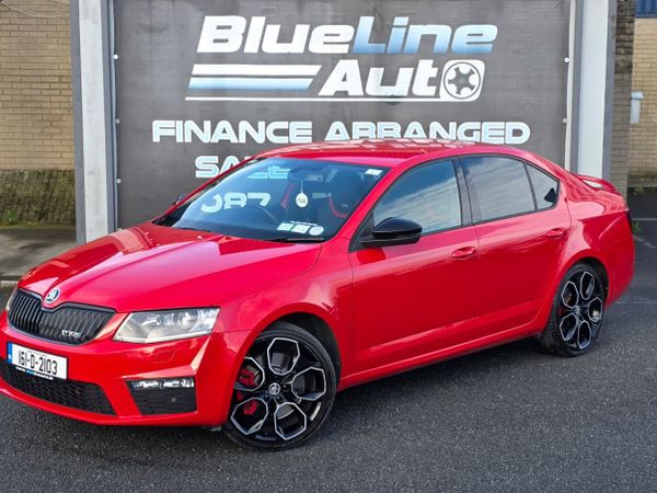 Skoda Octavia Saloon, Petrol, 2016, Red