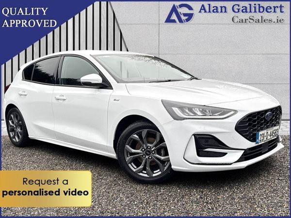 Ford Focus Hatchback, Petrol Hybrid, 2023, White