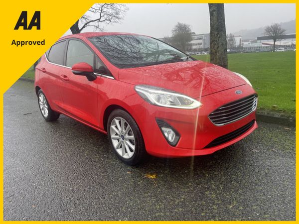 Ford Fiesta Hatchback, Petrol, 2021, Red