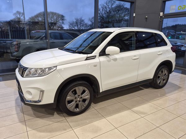 Suzuki Vitara Estate, Petrol, 2019, White