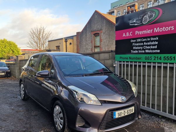 Toyota Yaris Hatchback, Petrol Hybrid, 2014, Grey