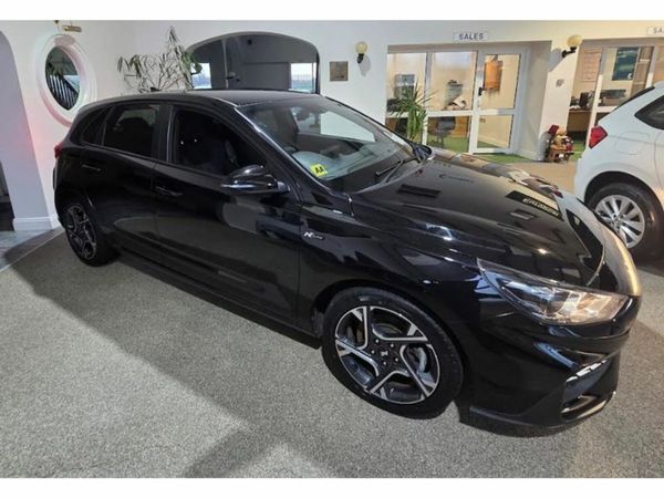 Hyundai i30 Hatchback, Petrol, 2022, Black