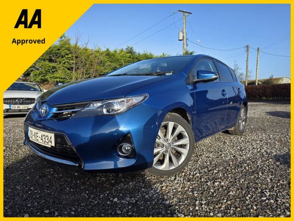 Toyota Auris Hatchback, Petrol Hybrid, 2013, Blue