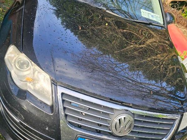 Volkswagen Passat Saloon, Diesel, 2010, Black