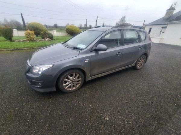 Hyundai i30 Estate, Diesel, 2011, Grey