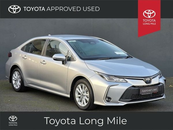 Toyota Corolla Saloon, Petrol Hybrid, 2025, Silver