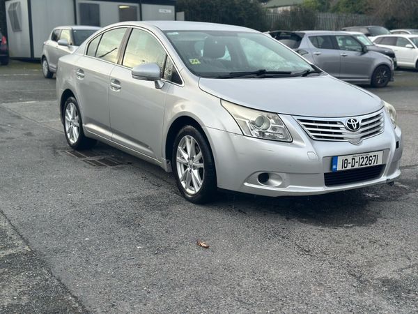Toyota Avensis Saloon, Diesel, 2010, Silver