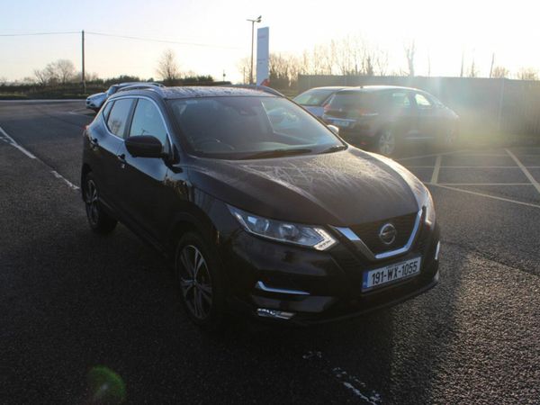 Nissan Qashqai MPV, Diesel, 2019, Black