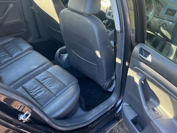 Volkswagen Golf Hatchback, Petrol, 2007, Black