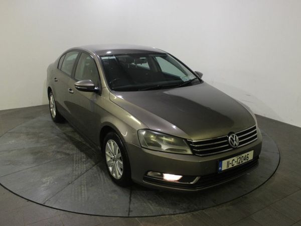 Volkswagen Passat Saloon, Diesel, 2011, Brown