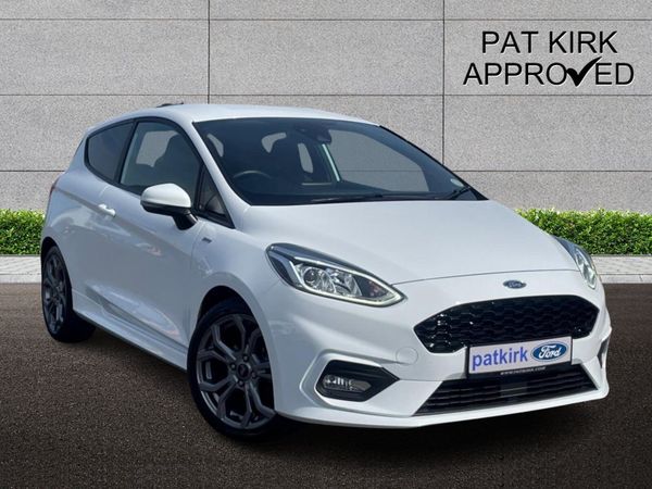 Ford Fiesta Hatchback, Petrol Hybrid, 2022, White