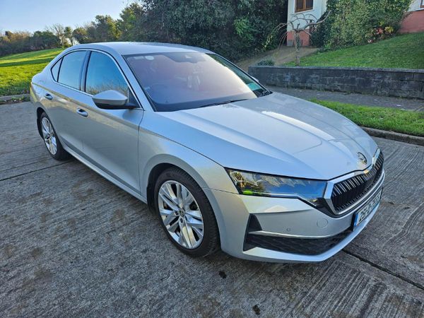 Skoda Octavia Saloon, Petrol, 2025, Grey