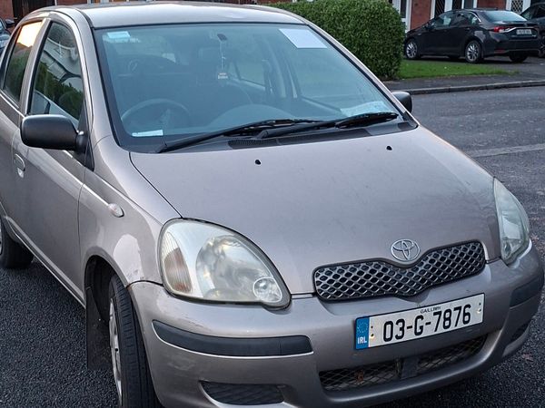 Toyota Yaris Hatchback, Petrol, 2003, Grey