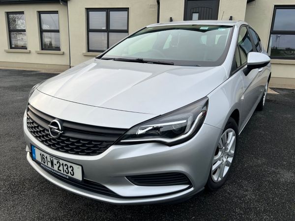 Opel Astra Hatchback, Petrol, 2016, Silver