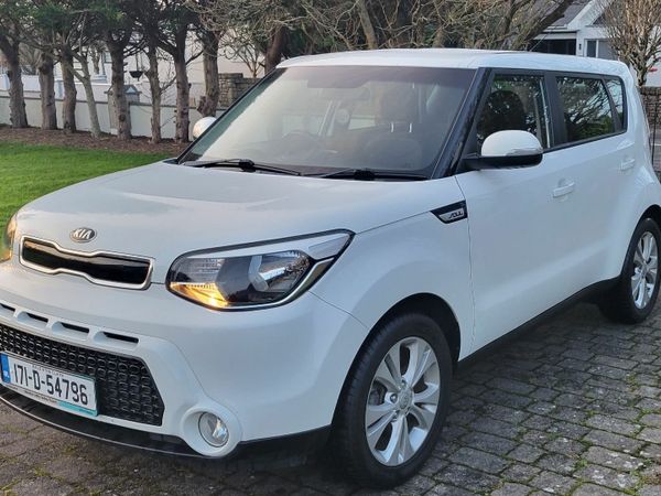 Kia Soul Hatchback, Diesel, 2017, White