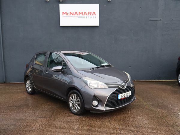 Toyota Yaris Hatchback, Petrol, 2016, Grey