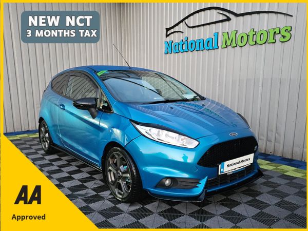 Ford Fiesta Hatchback, Petrol, 2013, Blue
