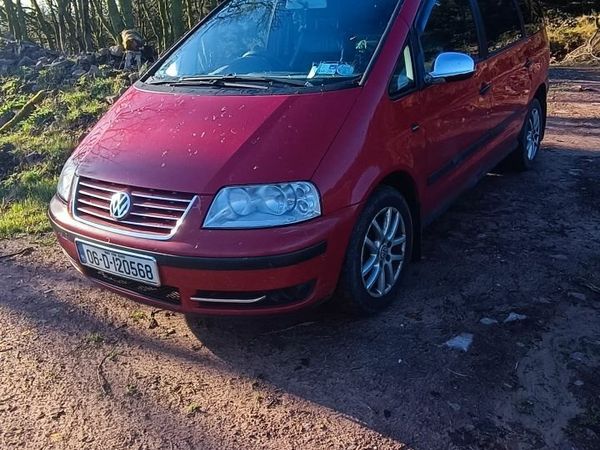 Volkswagen Sharan MPV, Diesel, 2006, Red