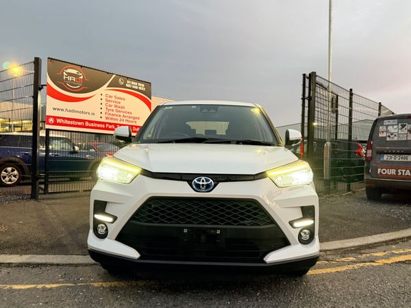 Toyota Raize Hatchback, Petrol, 2022, White